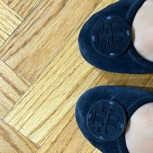 Sued navy blue Tory Burch Reva flat size 11